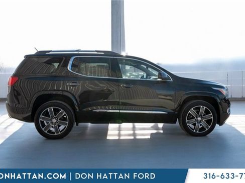 Used 2019 GMC Acadia Denali image 34