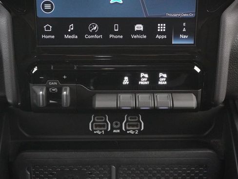 Used 2025 RAM 1500 Big Horn AWD/4WD image 18