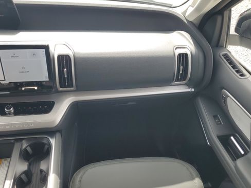 New 2026 Ford Expedition Max Active RWD image 15