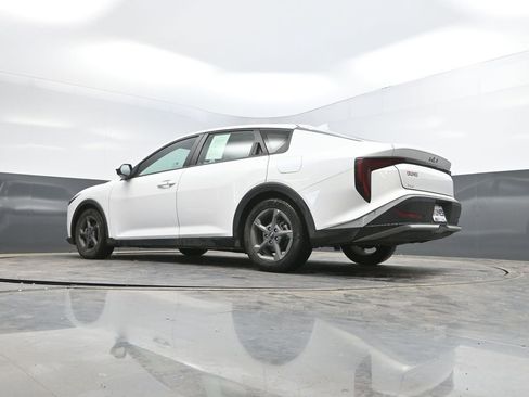Used 2025 Kia K4 FWD image 35