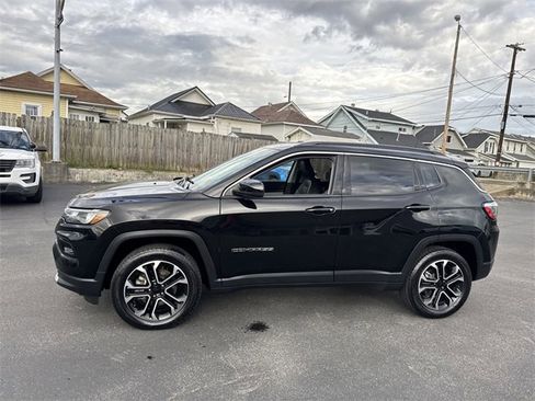 Used 2022 Jeep Compass Limited image 8