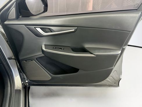 Used 2023 Kia EV6 Wind RWD image 32