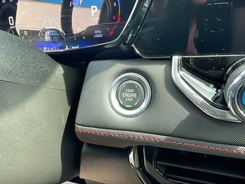 Used 2024 Chevrolet Colorado Z71 w/ Z71 Convenience Package 2 image 22