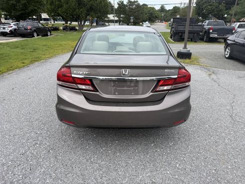 Used 2013 Honda Civic LX image 4