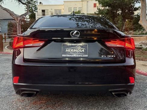 Used 2018 Lexus IS 300 w/ Accessory Package image 31