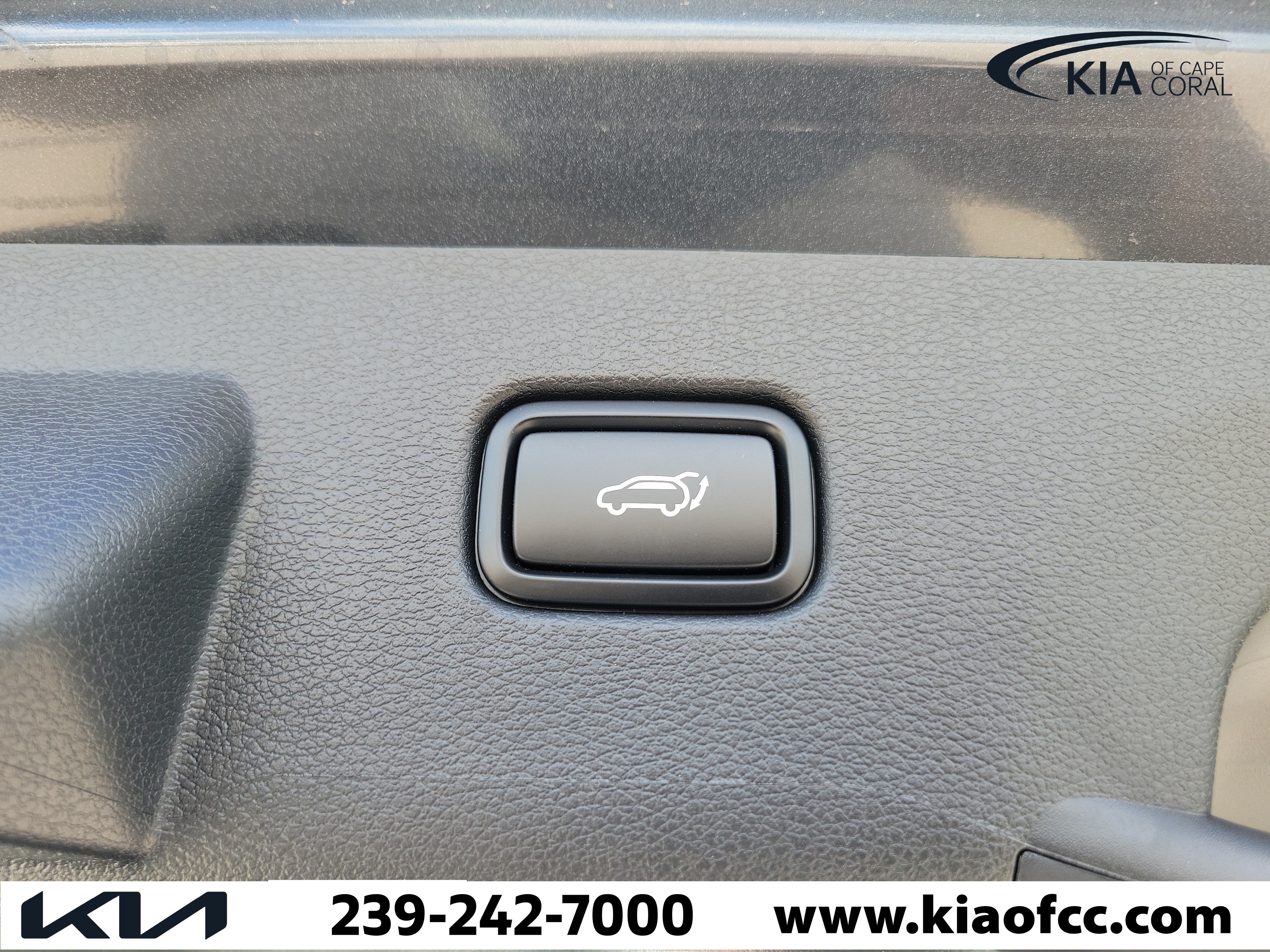 New 2026 Kia Sportage SX FWD image 11