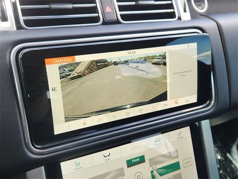 Used 2022 Land Rover Range Rover Westminster Edition image 14