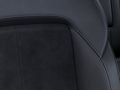 New 2025 Jeep Grand Cherokee Altitude image 47