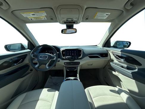Used 2024 GMC Terrain Denali w/ Denali Premium Package AWD/4WD image 21