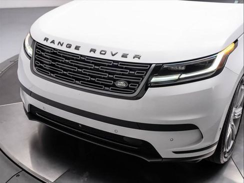 Used 2026 Land Rover Range Rover Velar S AWD/4WD image 9