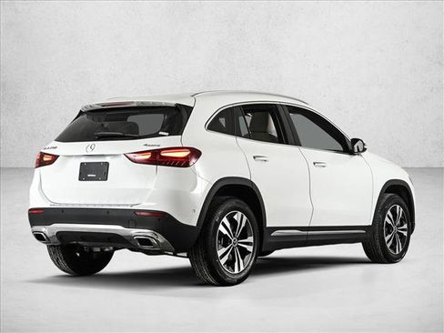 New 2026 Mercedes-Benz GLA 250 4MATIC image 5