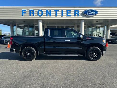 Used 2023 Chevrolet Silverado 1500 LTZ w/ LTZ Convenience Package II image 2