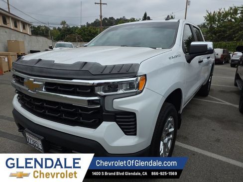 Certified 2022 Chevrolet Silverado 1500 LT AWD/4WD image 2
