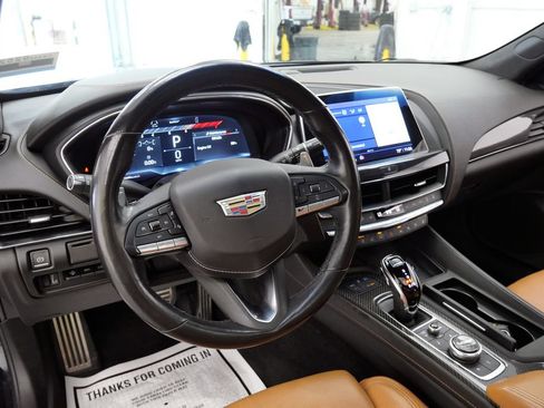 Used 2023 Cadillac CT5 V w/ Platinum Package AWD/4WD image 12