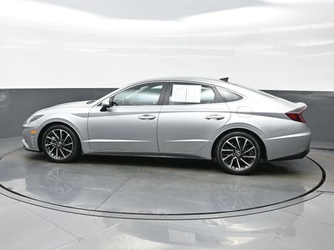 Used 2021 Hyundai Sonata Limited FWD image 3