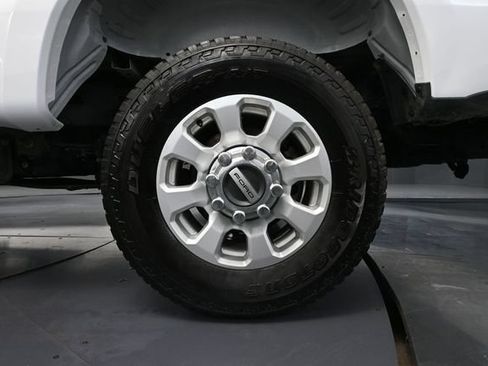 Used 2024 Ford F350 XLT w/ FX4 Off-Road Package AWD/4WD image 14