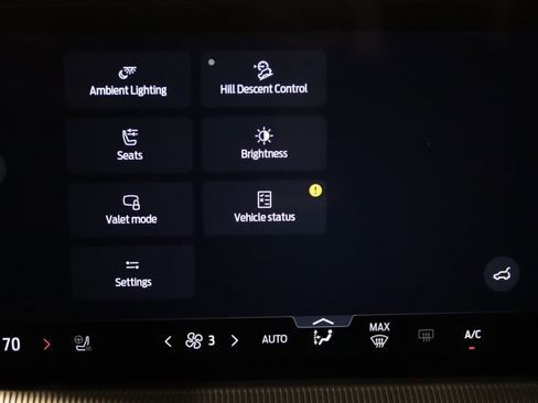 Used 2025 Ford Explorer ST-Line w/ Premium Package image 43