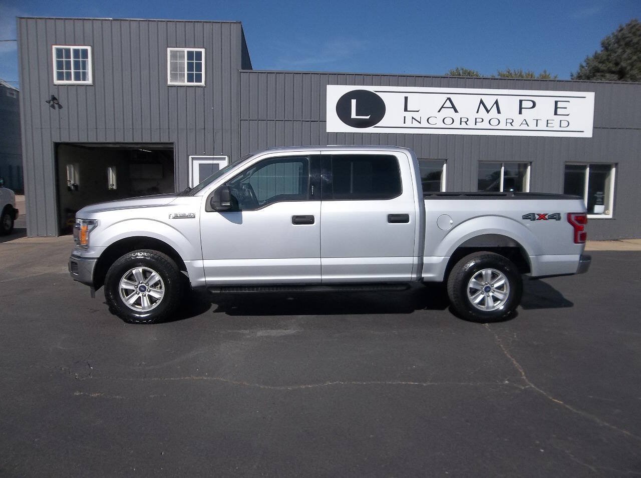 Used 2019 Ford F150 XLT w/ Equipment Group 301A Mid AWD/4WD image 2