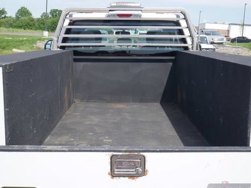 Used 2022 Ford F250 XL w/ Power Equipment Group AWD/4WD image 7
