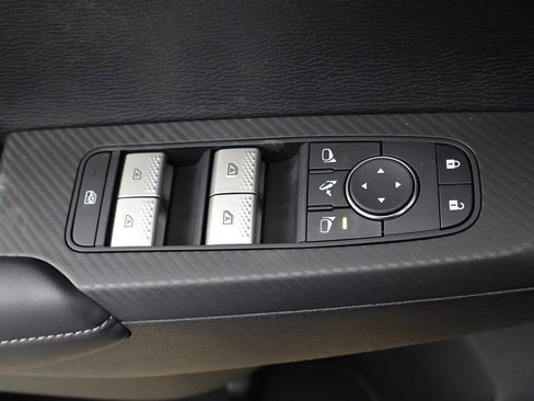 New 2026 Mitsubishi Outlander SE image 35