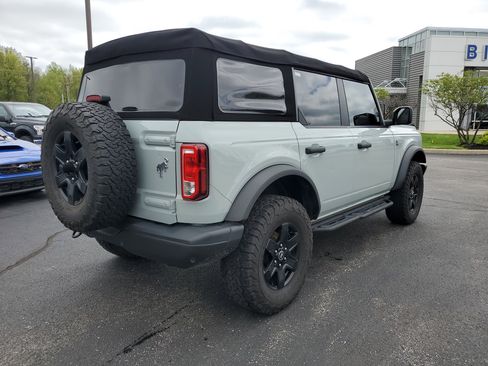 Used 2022 Ford Bronco Black Diamond AWD/4WD image 4