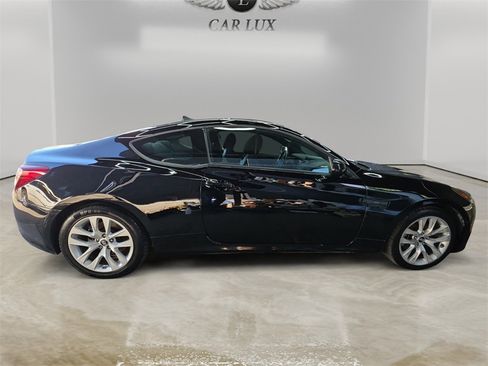 Used 2013 Hyundai Genesis 2.0T image 6