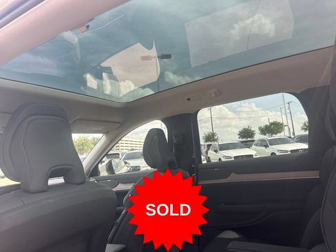 Certified 2025 Volvo EX90 Plus AWD/4WD image 24