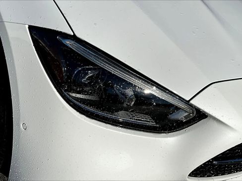 Used 2025 Mercedes-Benz C 300 Sedan image 13