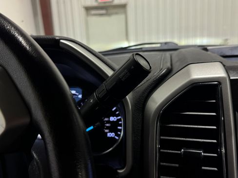 Used 2021 Ford F350 Lariat w/ Lariat Ultimate Package image 23