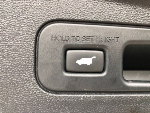 Used 2023 Acura MDX SH-AWD w/ Advance Package image 39