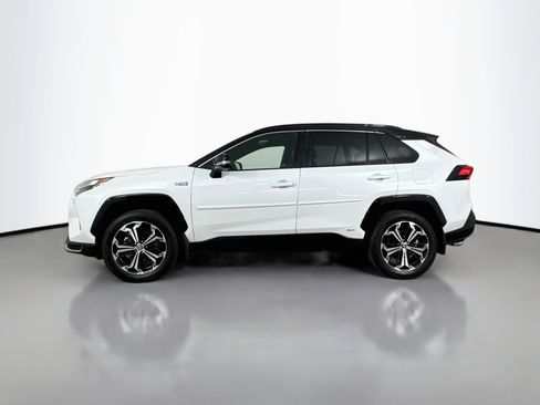 Used 2023 Toyota RAV4 XSE AWD/4WD image 4