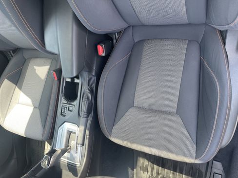 Used 2023 Subaru Crosstrek 2.0i Premium image 12