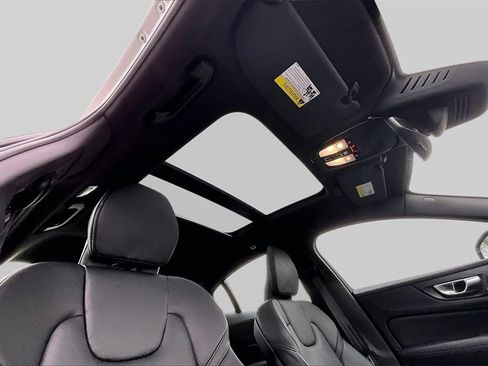 Used 2023 Volvo S60 T8 Plus w/ Climate Package image 27