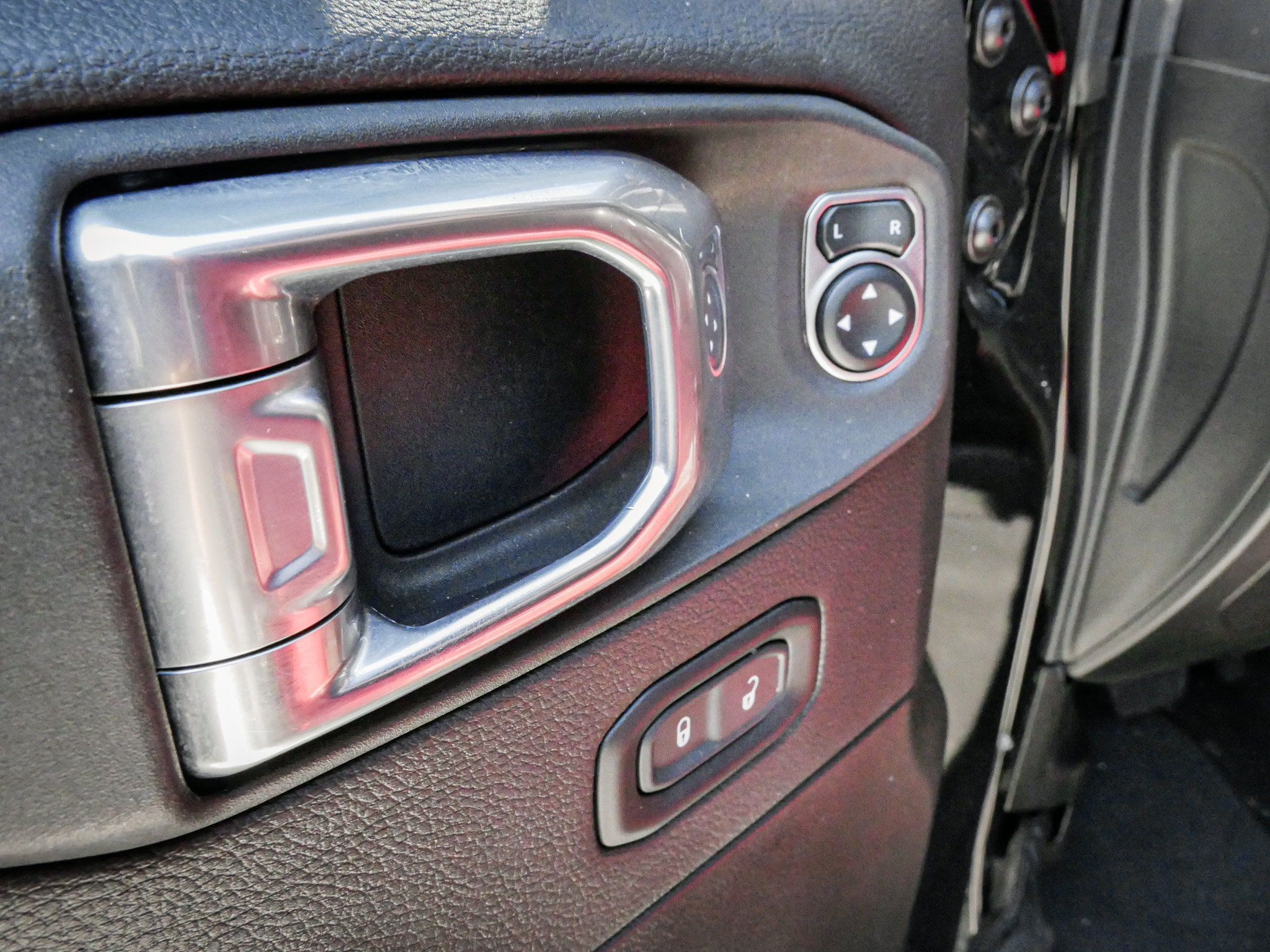 Used 2024 Jeep Wrangler Unlimited Rubicon 392 AWD/4WD image 15