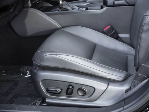 Certified 2022 Lexus ES 300h w/ Premium Package FWD image 11