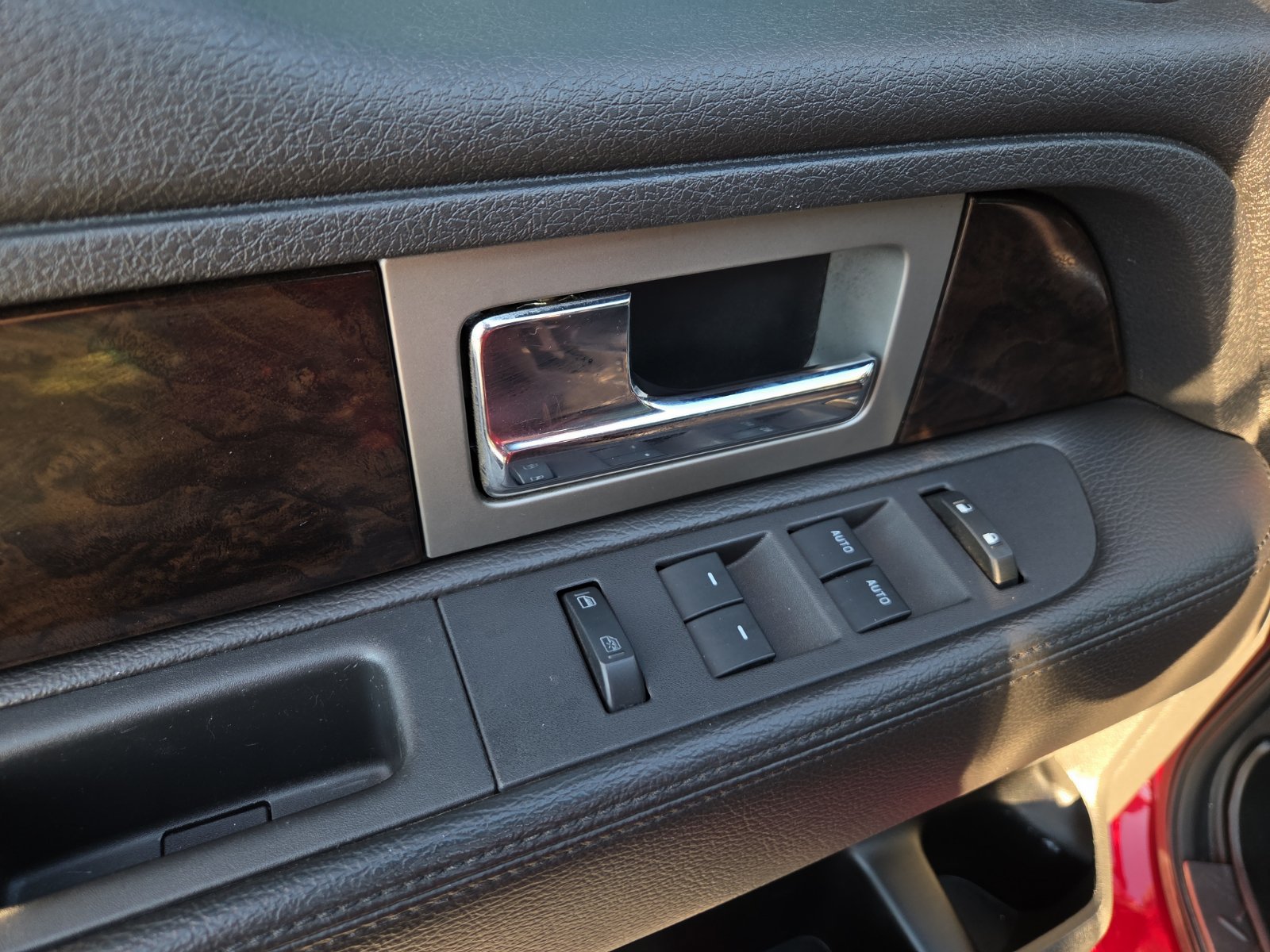 Used 2014 Ford F150 Platinum RWD image 13
