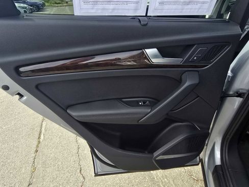 Used 2019 Audi Q5 2.0T Premium Plus w/ Premium Plus Package image 20