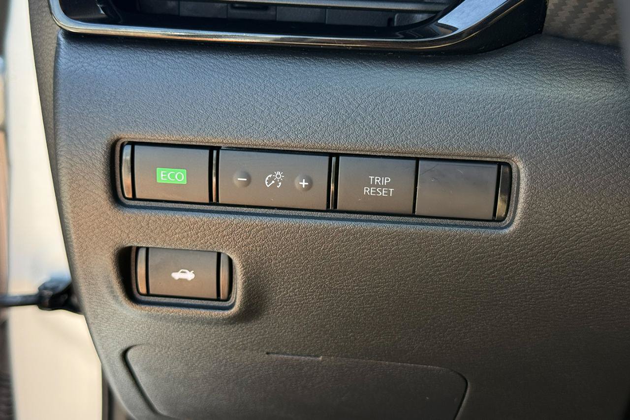 Used 2022 Nissan Sentra SV FWD image 15