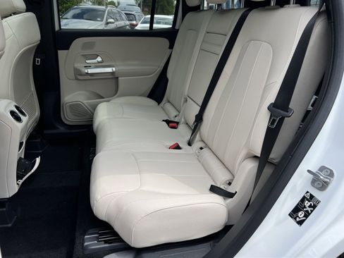 New 2026 Mercedes-Benz GLB 250 4MATIC image 30
