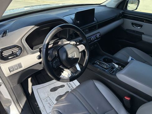Used 2023 Honda Pilot EX-L image 12