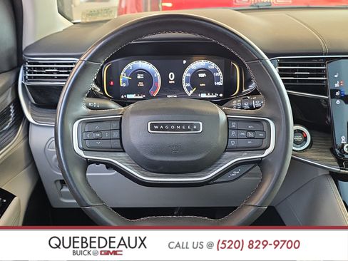 Used 2023 Jeep Wagoneer L Series II w/ Premium Group I AWD/4WD image 13
