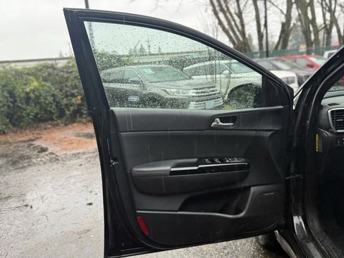 Used 2020 Kia Sportage SX image 24