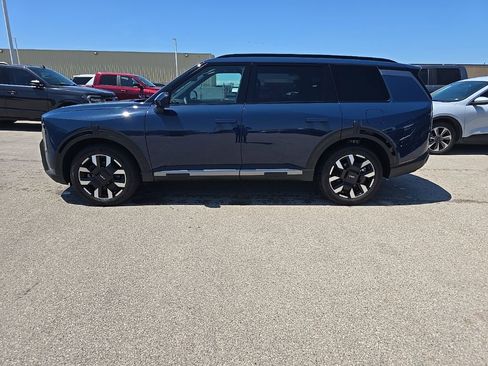 Used 2027 Kia Telluride S AWD/4WD image 3