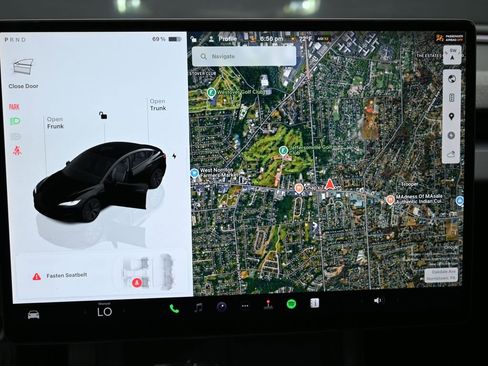 Used 2024 Tesla Model 3 Standard Range image 23