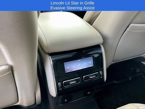 Used 2022 Lincoln Aviator Reserve w/ Equipment Group 201A RWD image 13