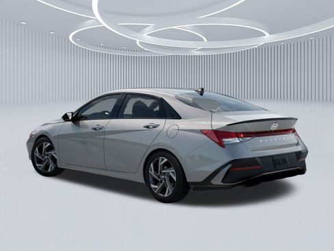 New 2026 Hyundai Elantra SEL Sport Premium FWD image 5