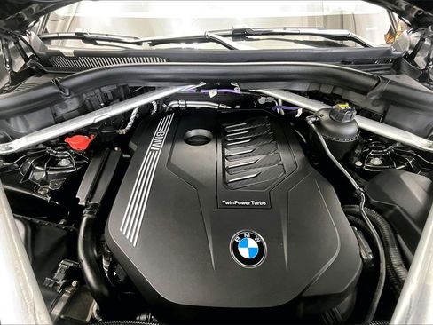 Used 2022 BMW X5 xDrive40i image 9