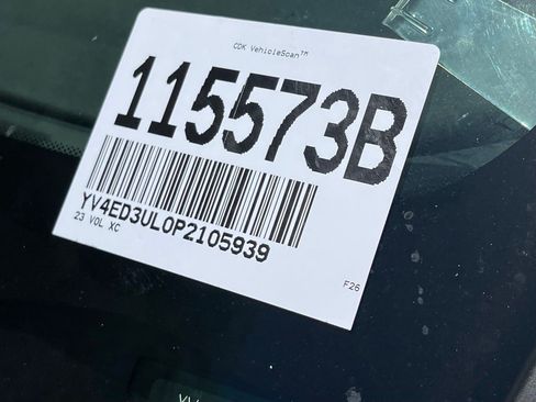 Used 2023 Volvo XC40 Recharge Plus AWD/4WD image 15
