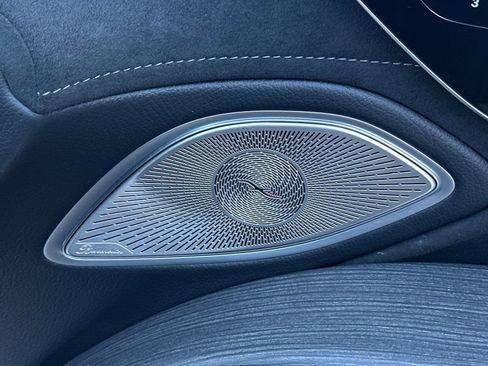 Certified 2022 Mercedes-Benz EQS 580 4MATIC Sedan w/ Pinnacle Trim Package image 31