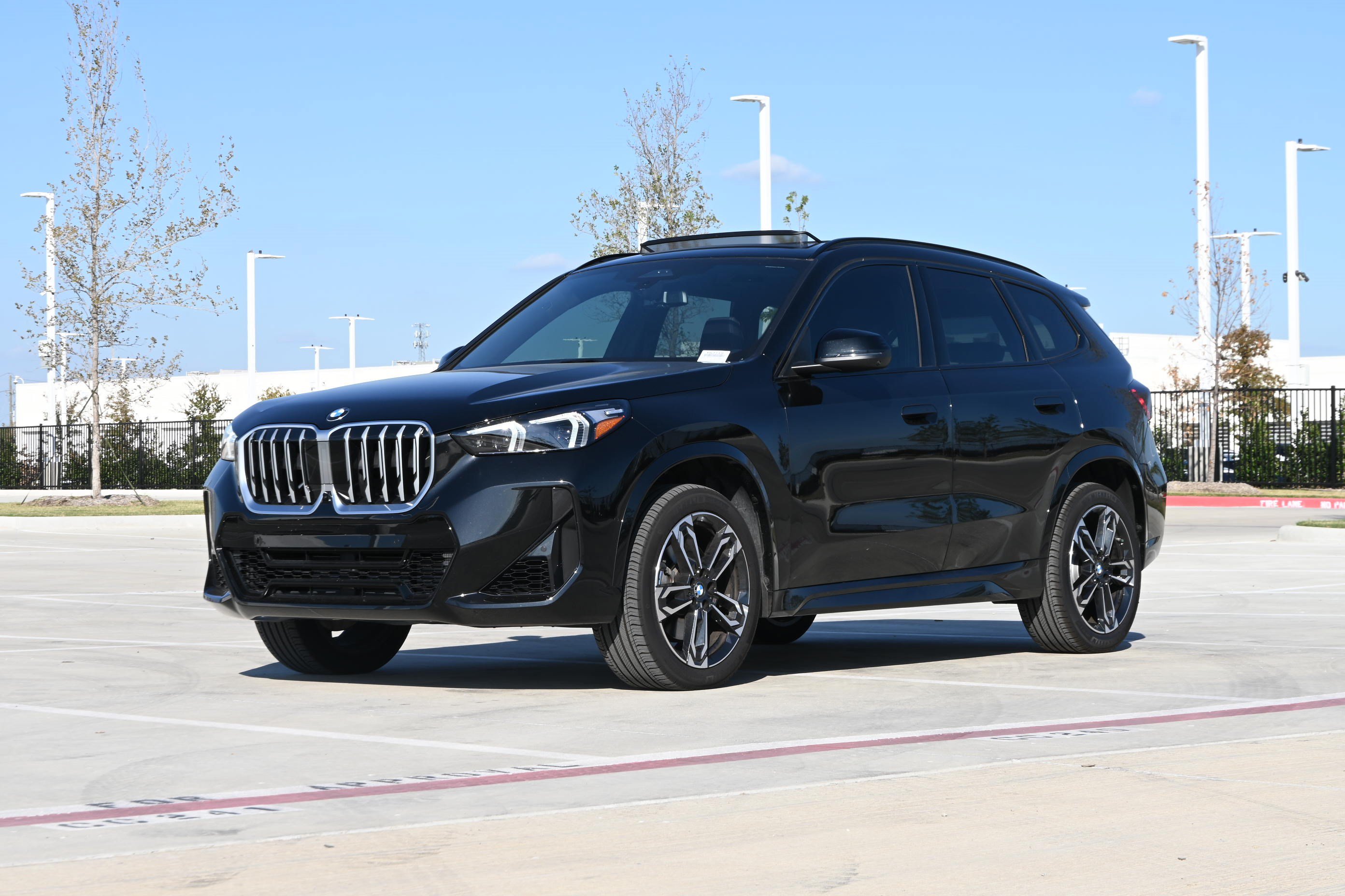 Used 2026 BMW X1 xDrive28i w/ Technology Package AWD/4WD image 5